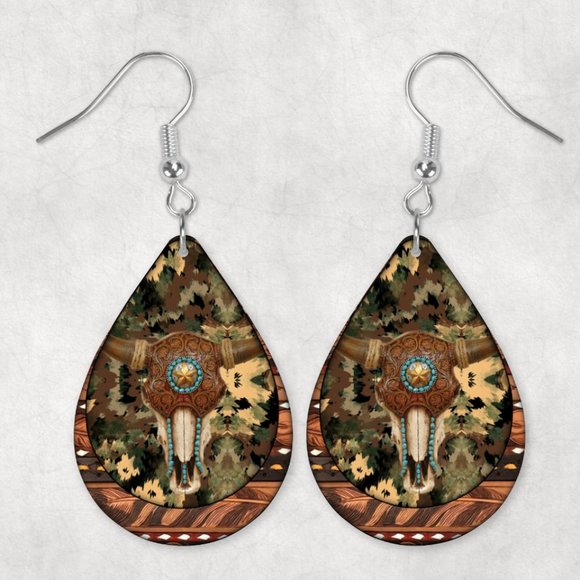 Women's Western Bull Design Teardrop Handmade Lightweight Earrings - Picture 1 of 1